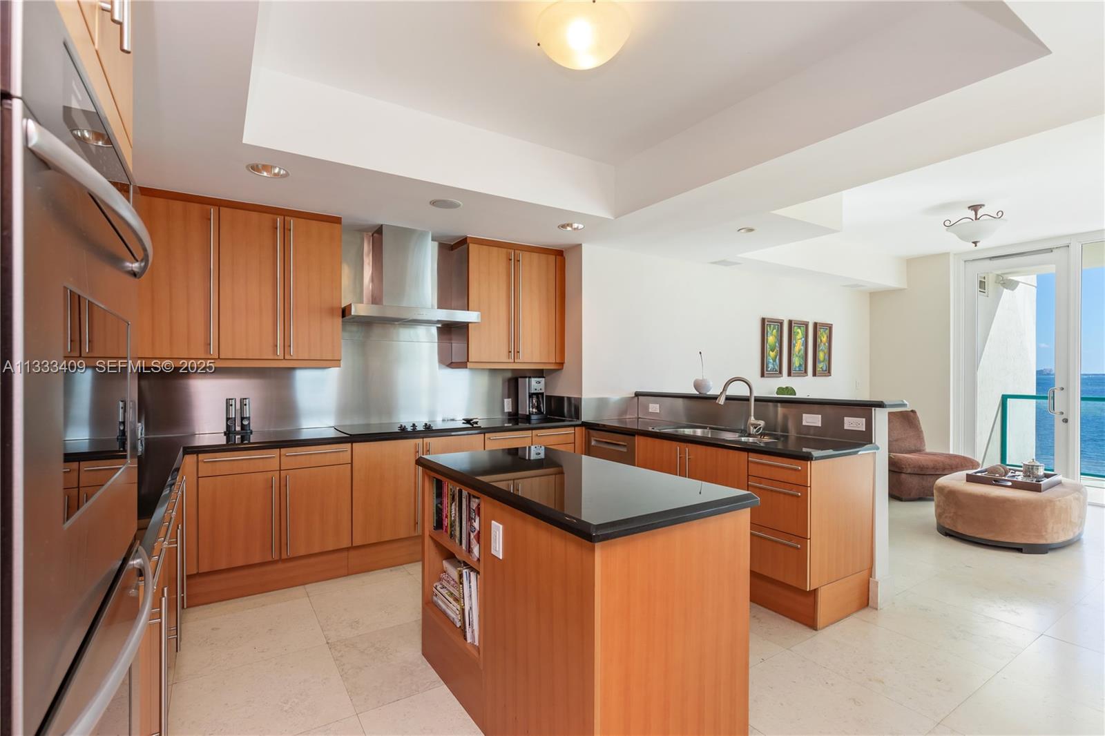 1660 W Glencoe St #302, Coconut Grove FL 33133