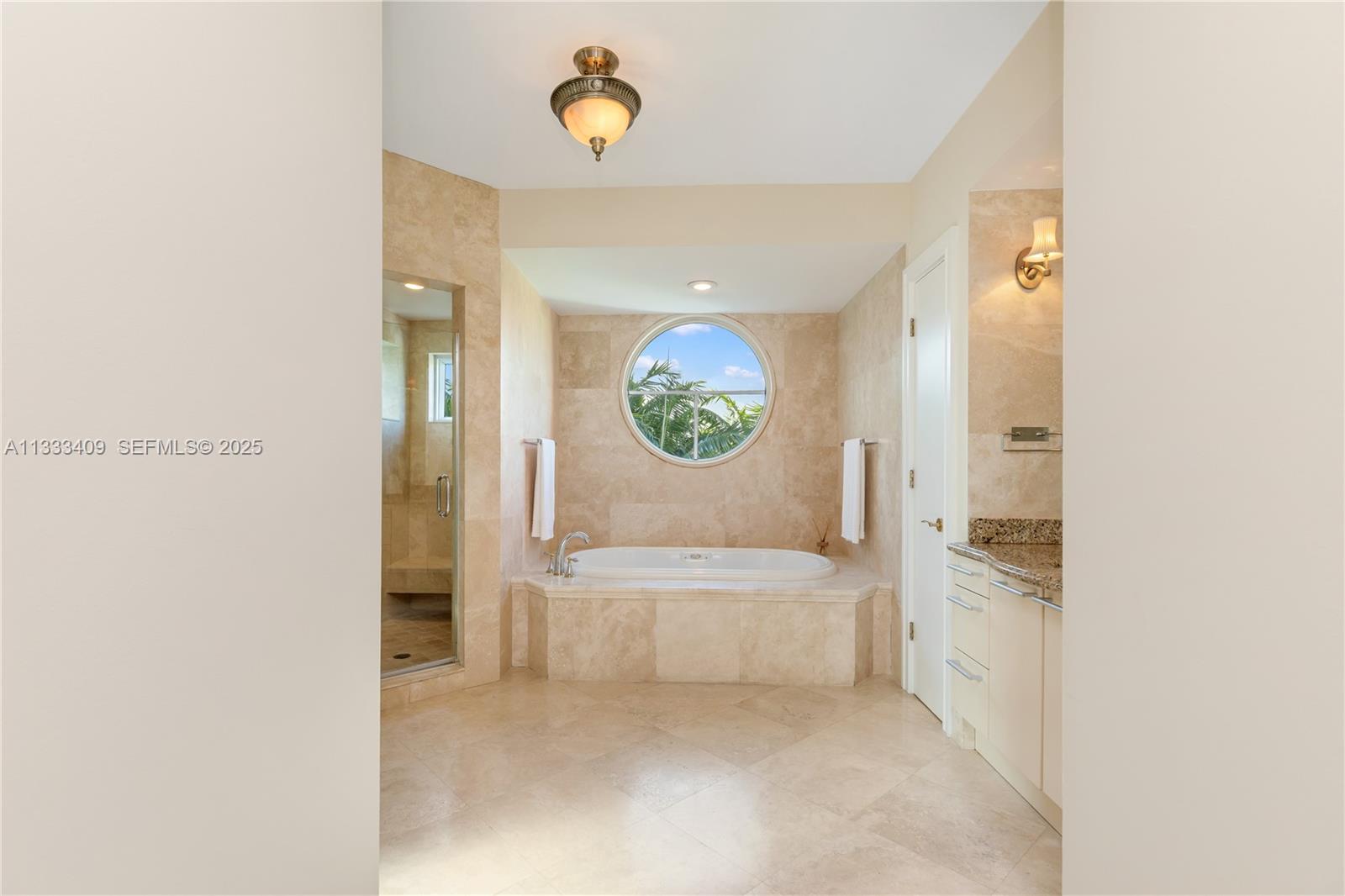 1660 W Glencoe St #302, Coconut Grove FL 33133