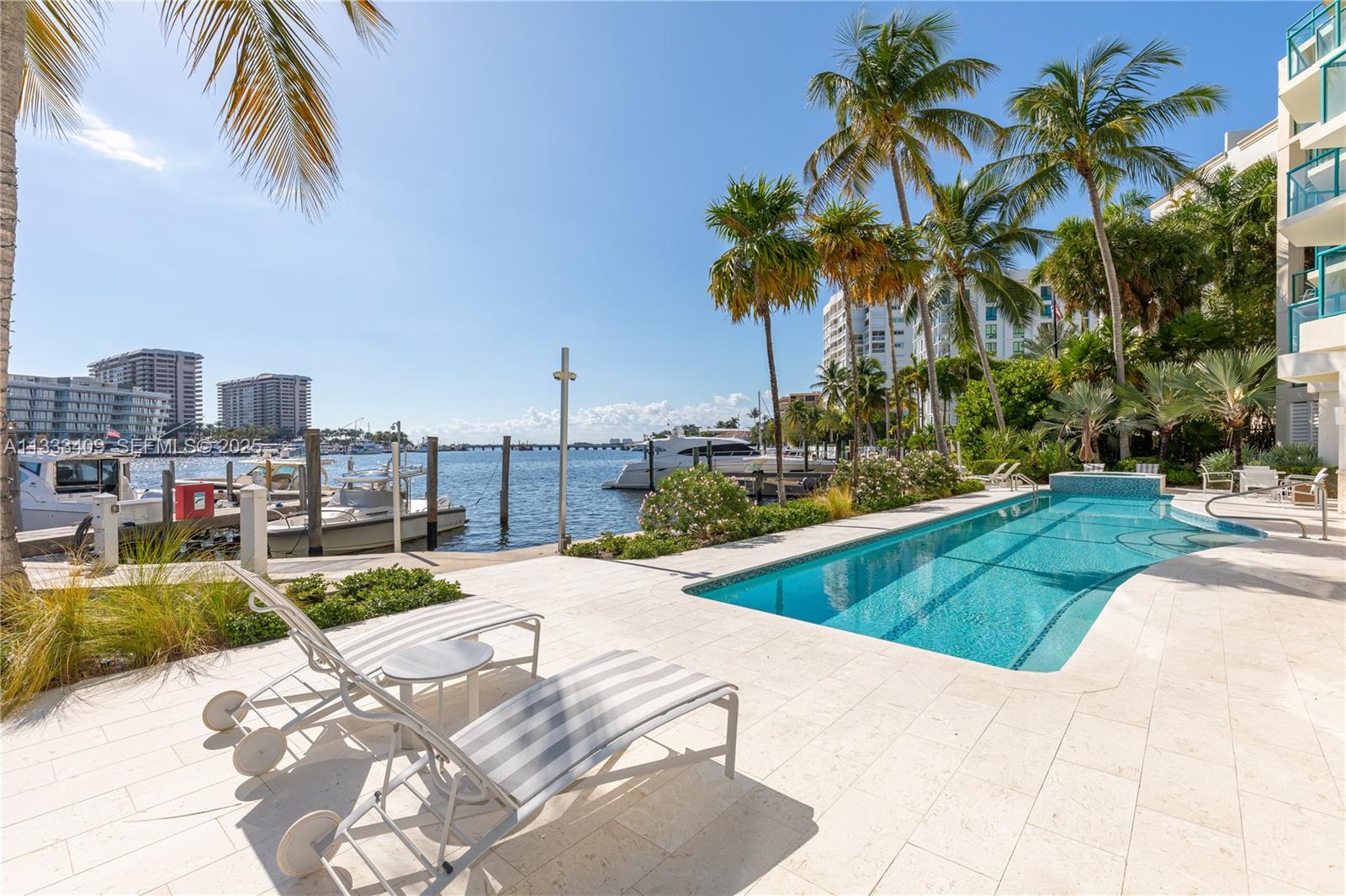 1660 W Glencoe St #302, Coconut Grove FL 33133