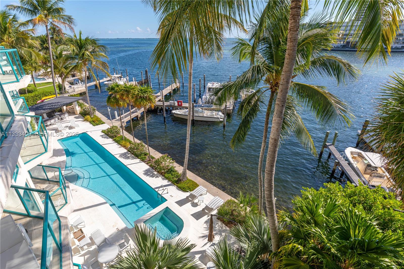 1660 W Glencoe St #302, Coconut Grove FL 33133