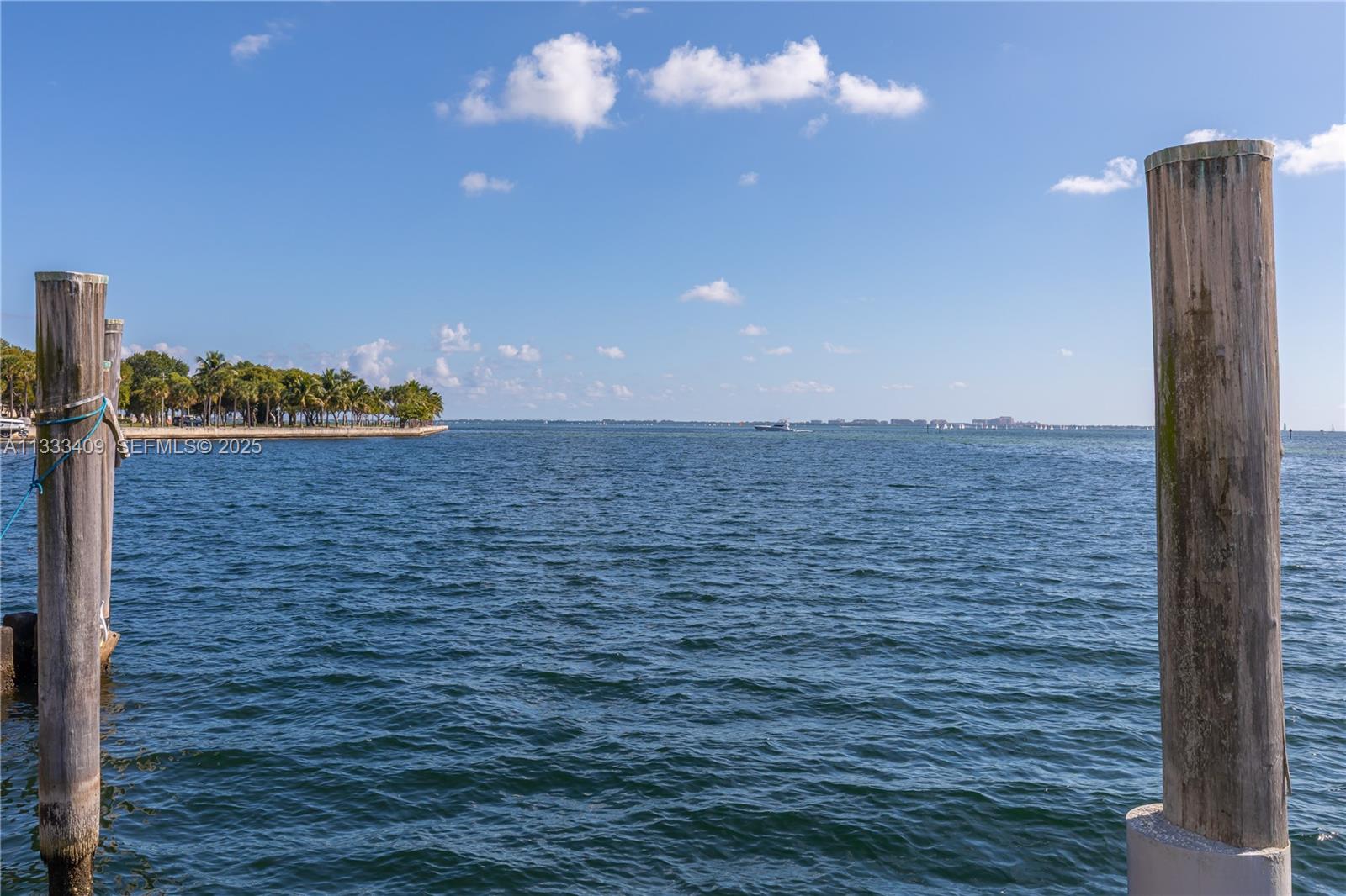 1660 W Glencoe St #302, Coconut Grove FL 33133