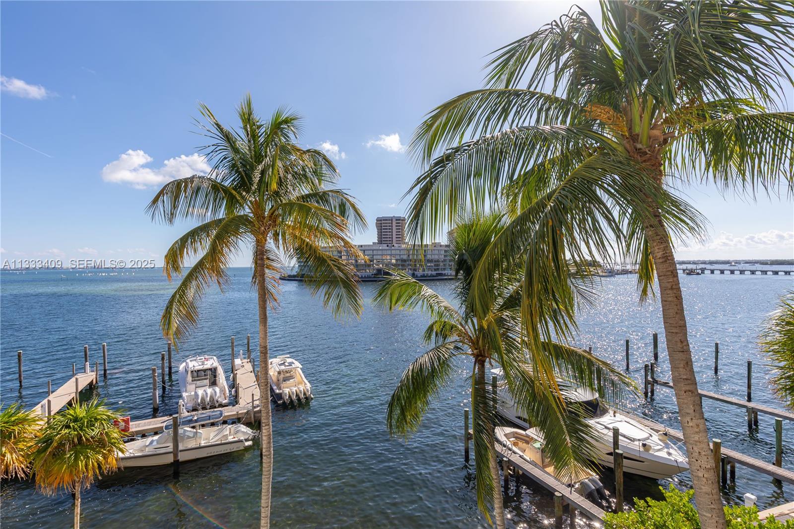 1660 W Glencoe St #302, Coconut Grove FL 33133