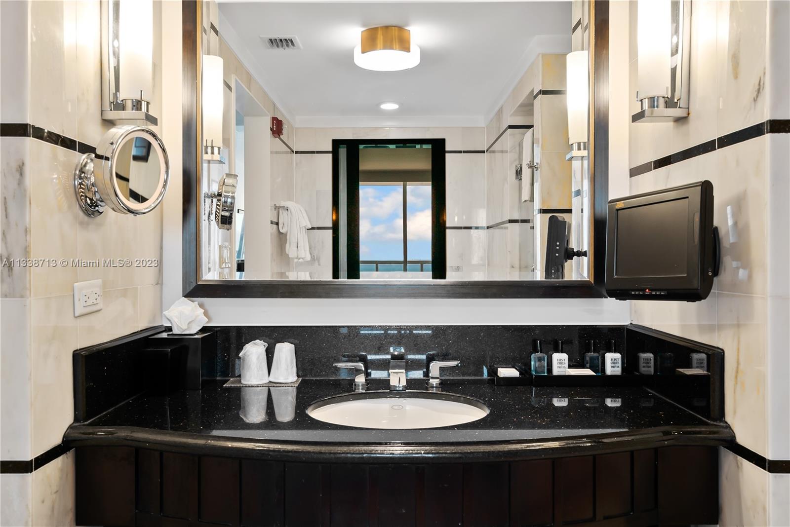 4391 Collins Ave #1911/1909/1910/1912, Miami Beach FL 33140