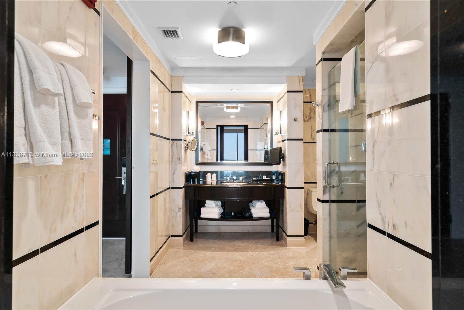4391 Collins Ave #1911/1909/1910/1912, Miami Beach FL 33140