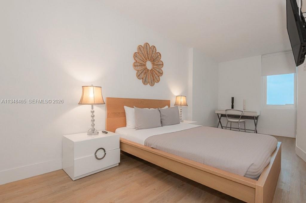 2301 Collins Ave #927, Miami Beach FL 33139
