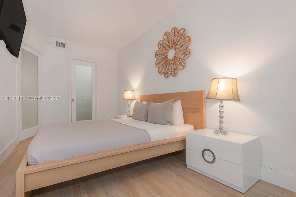2301 Collins Ave #927, Miami Beach FL 33139