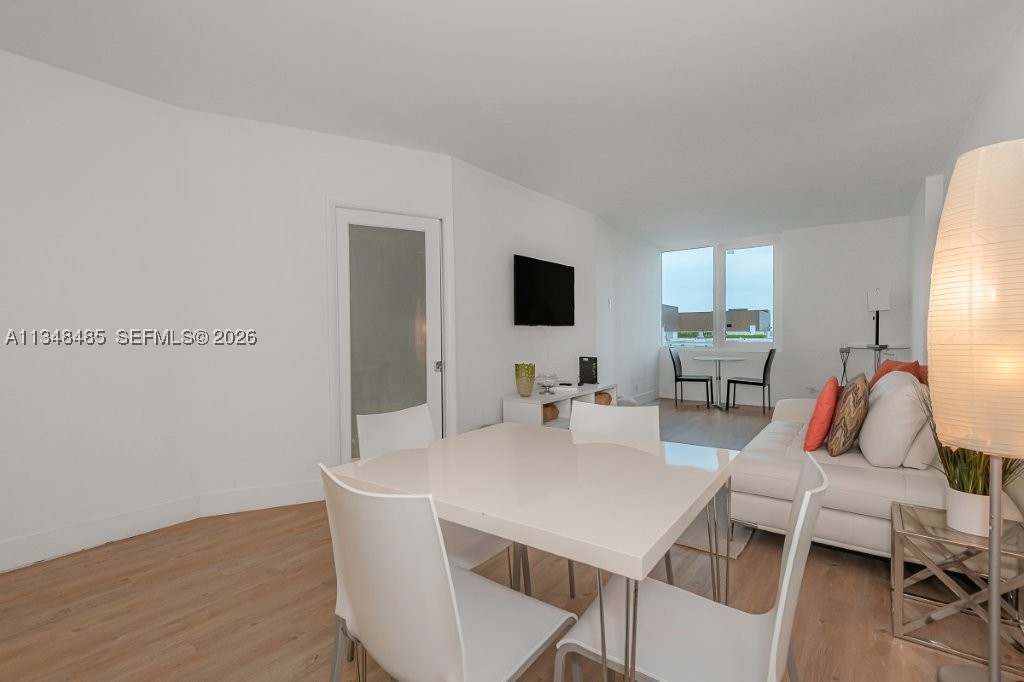 2301 Collins Ave #927, Miami Beach FL 33139