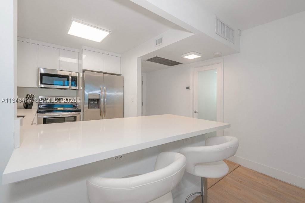 2301 Collins Ave #927, Miami Beach FL 33139