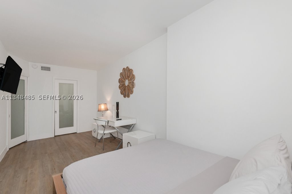 2301 Collins Ave #927, Miami Beach FL 33139