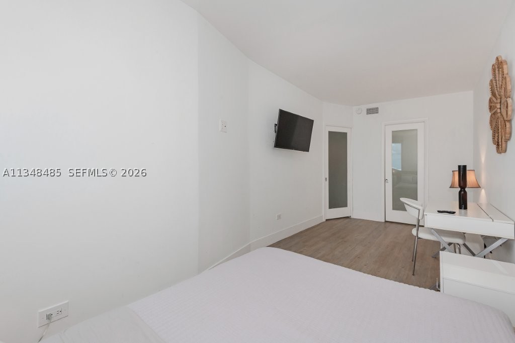 2301 Collins Ave #927, Miami Beach FL 33139