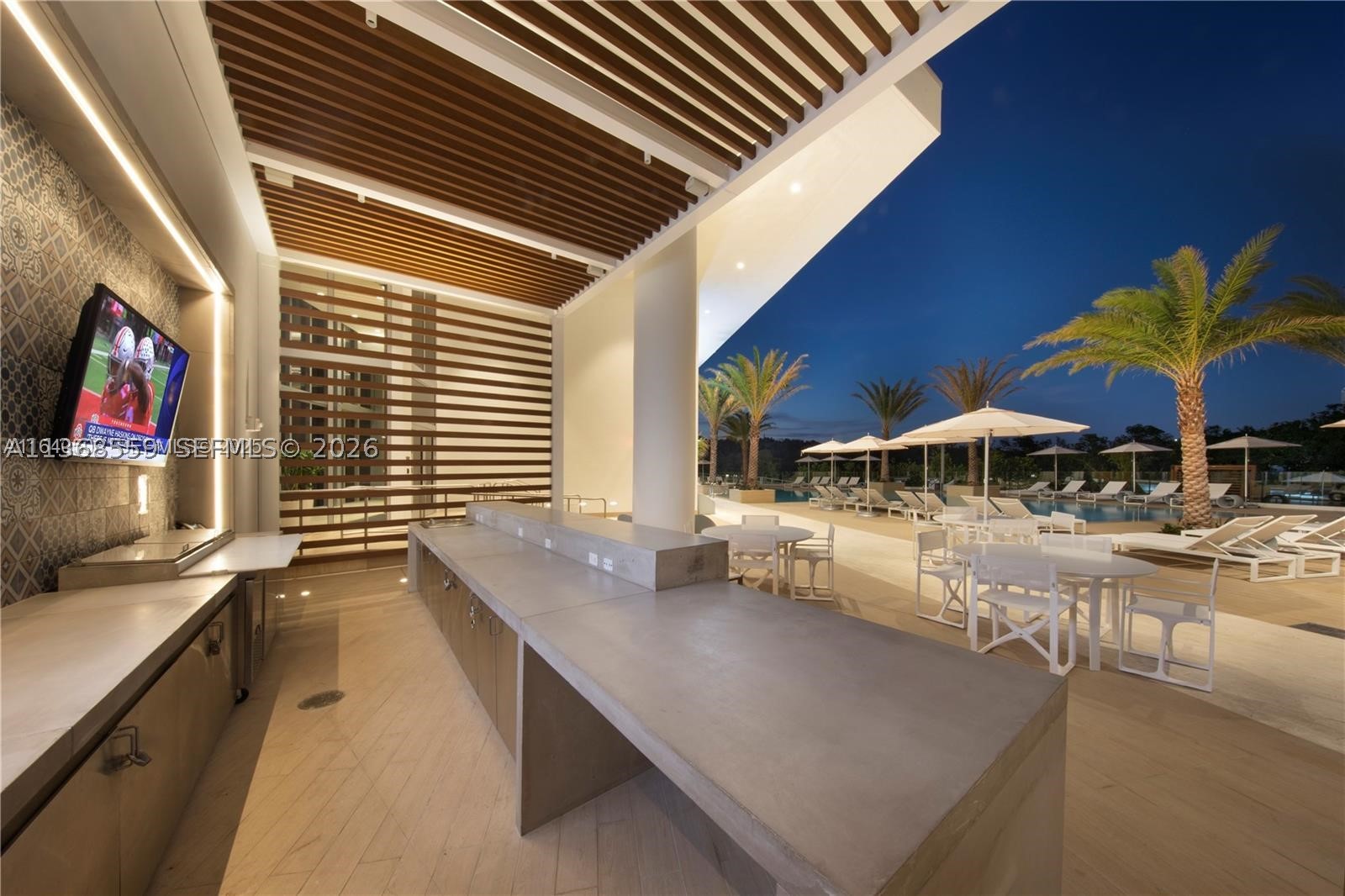 16385 Biscayne Blvd #7, North Miami Beach FL 33160