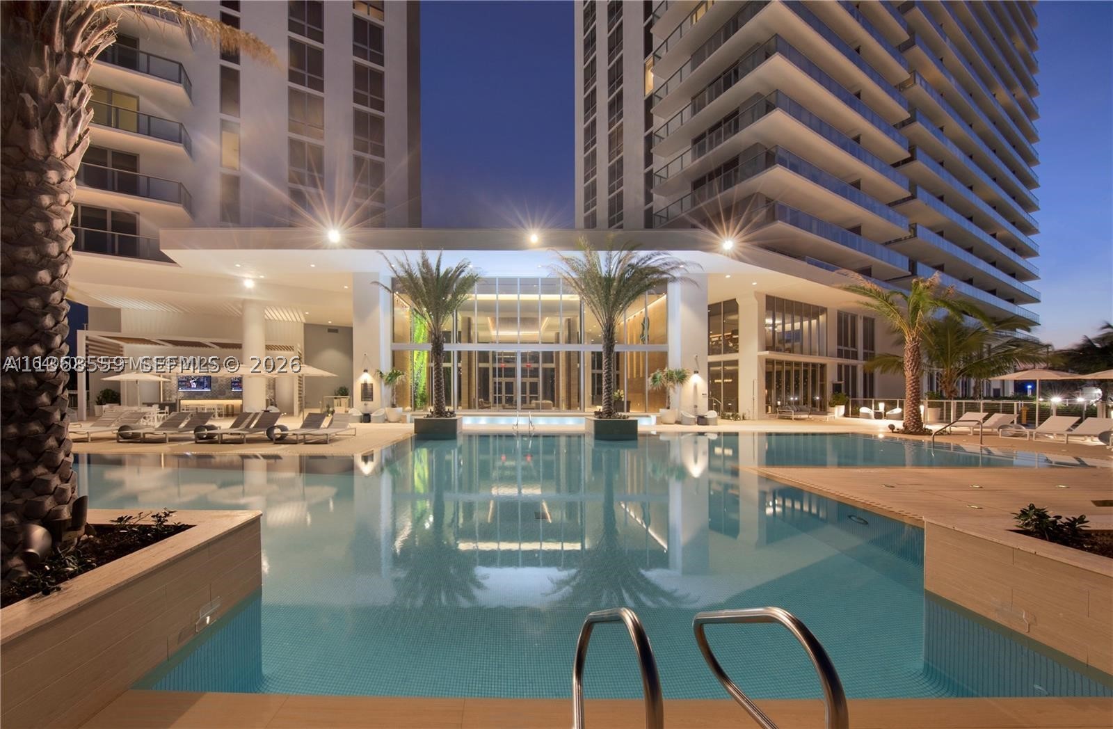 16385 Biscayne Blvd #7, North Miami Beach FL 33160