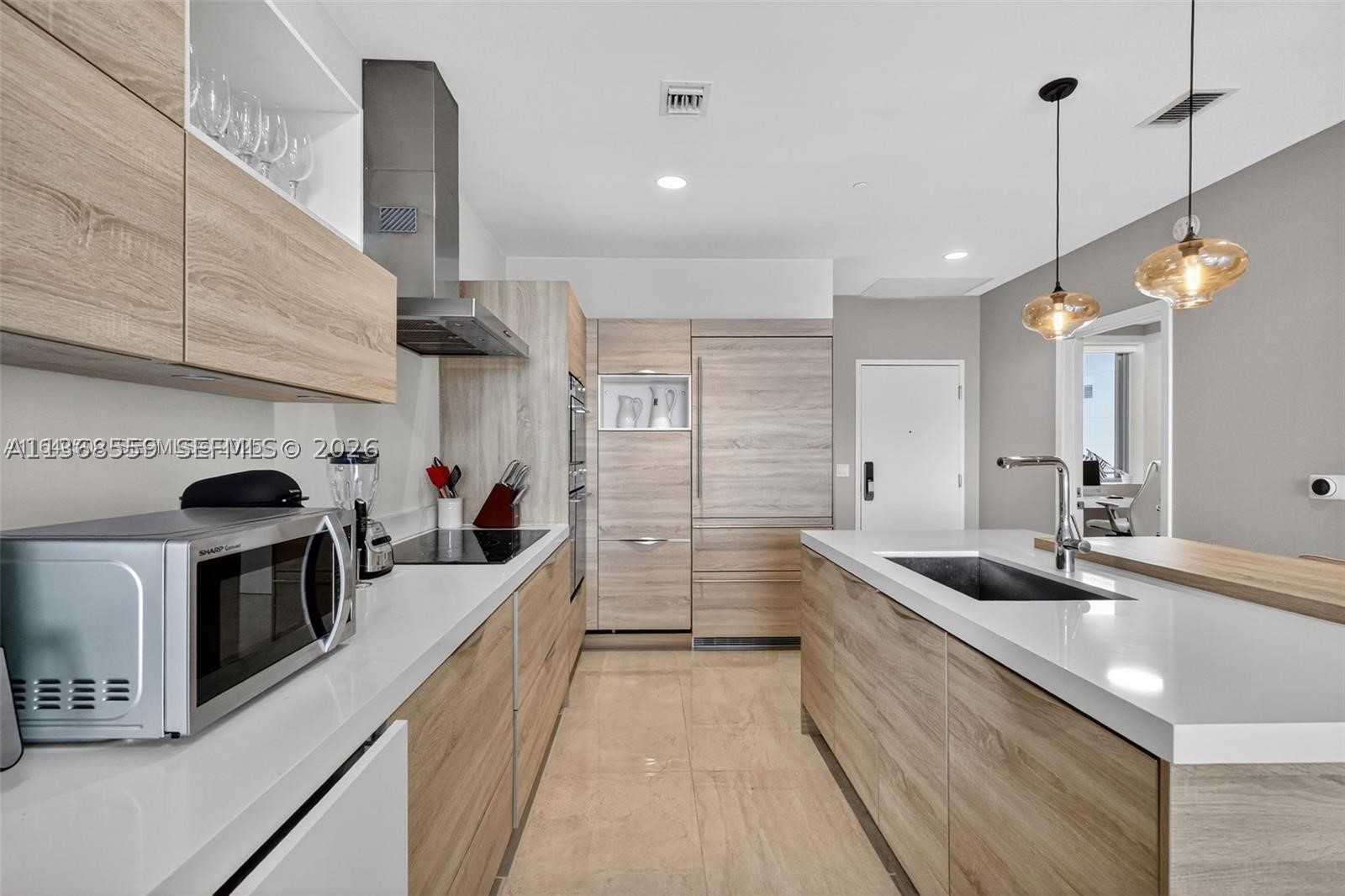 16385 Biscayne Blvd #7, North Miami Beach FL 33160
