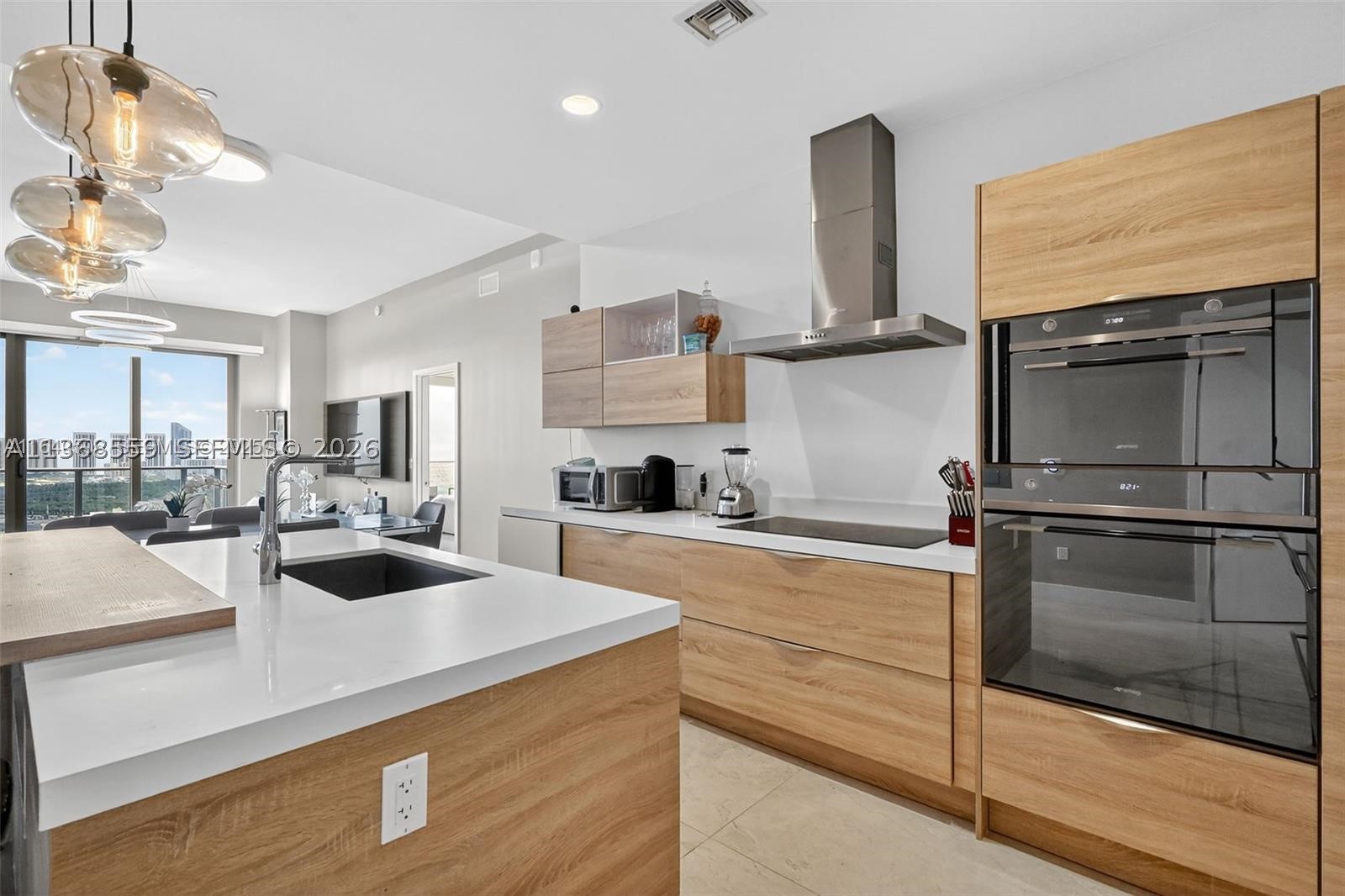 16385 Biscayne Blvd #7, North Miami Beach FL 33160