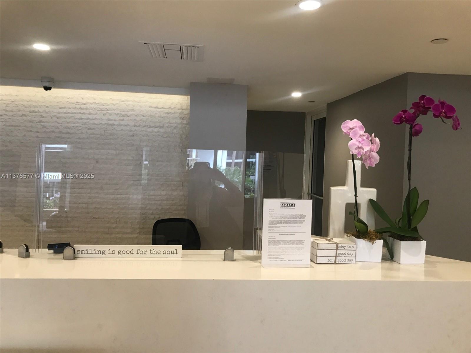 100 Lincoln Rd #1244, Miami Beach FL 33139