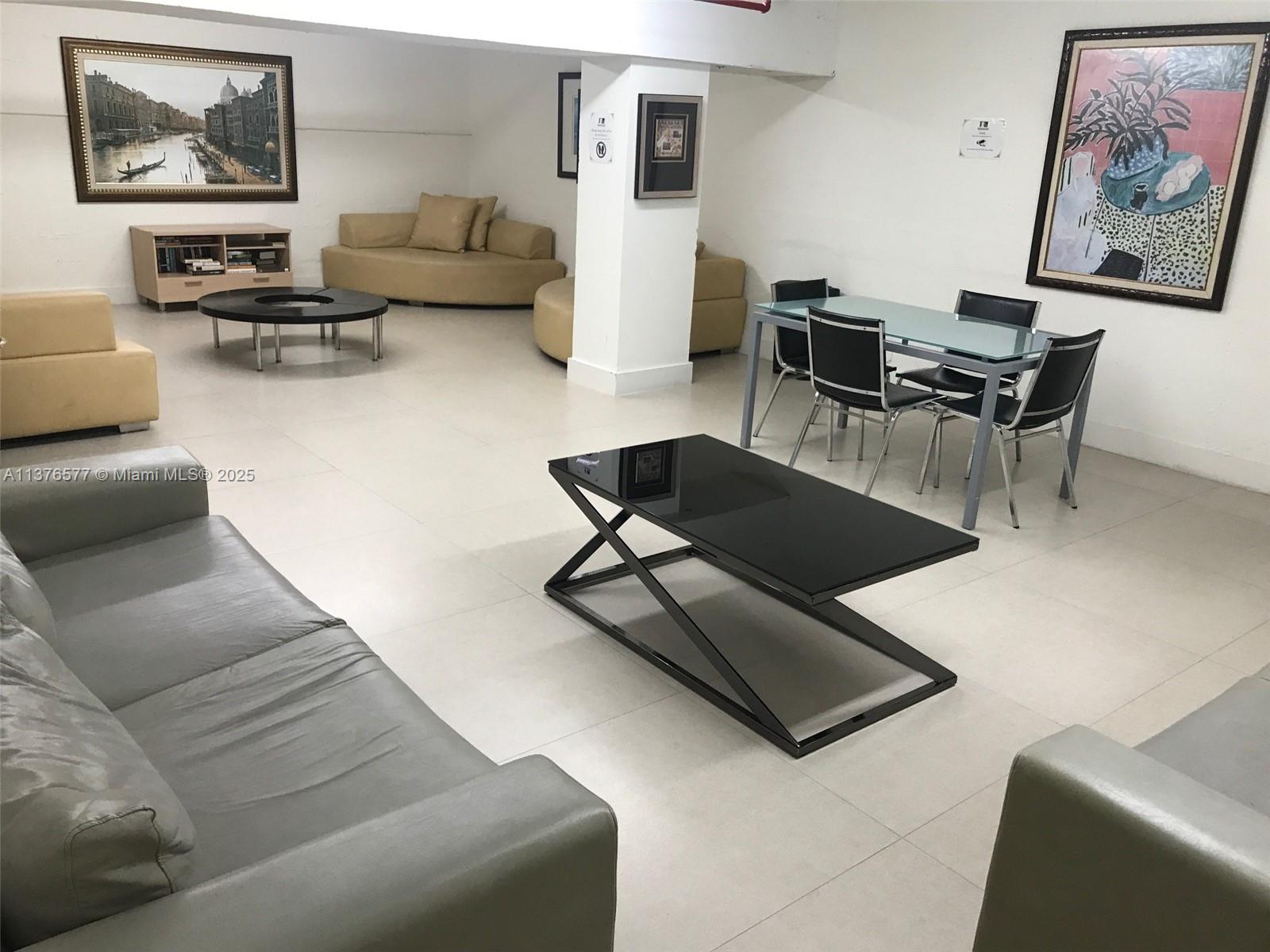 100 Lincoln Rd #1244, Miami Beach FL 33139