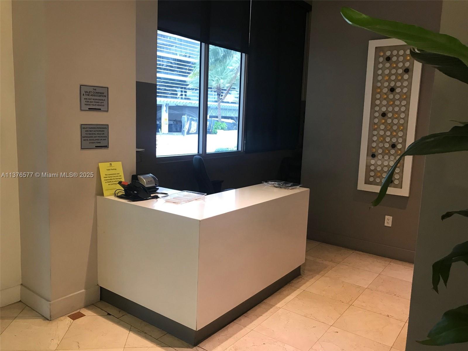 100 Lincoln Rd #1244, Miami Beach FL 33139
