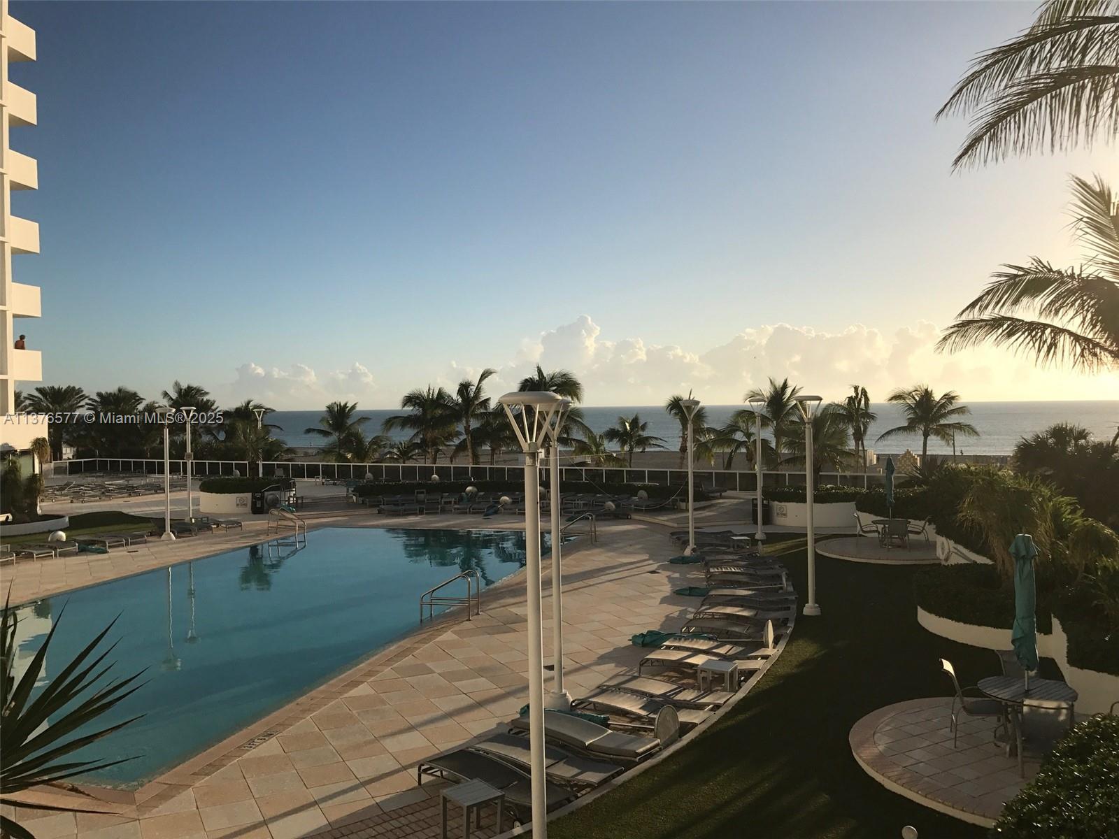 100 Lincoln Rd #1244, Miami Beach FL 33139