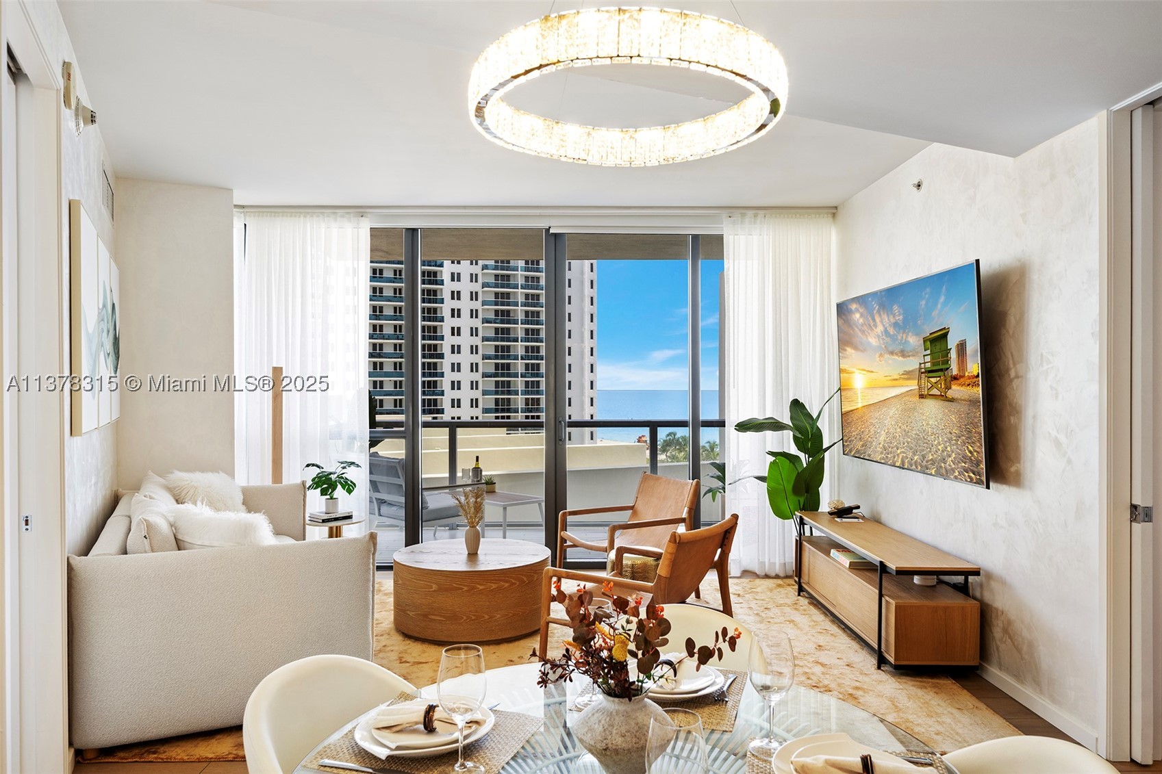 2201 Collins Ave #811, Miami Beach FL 33139