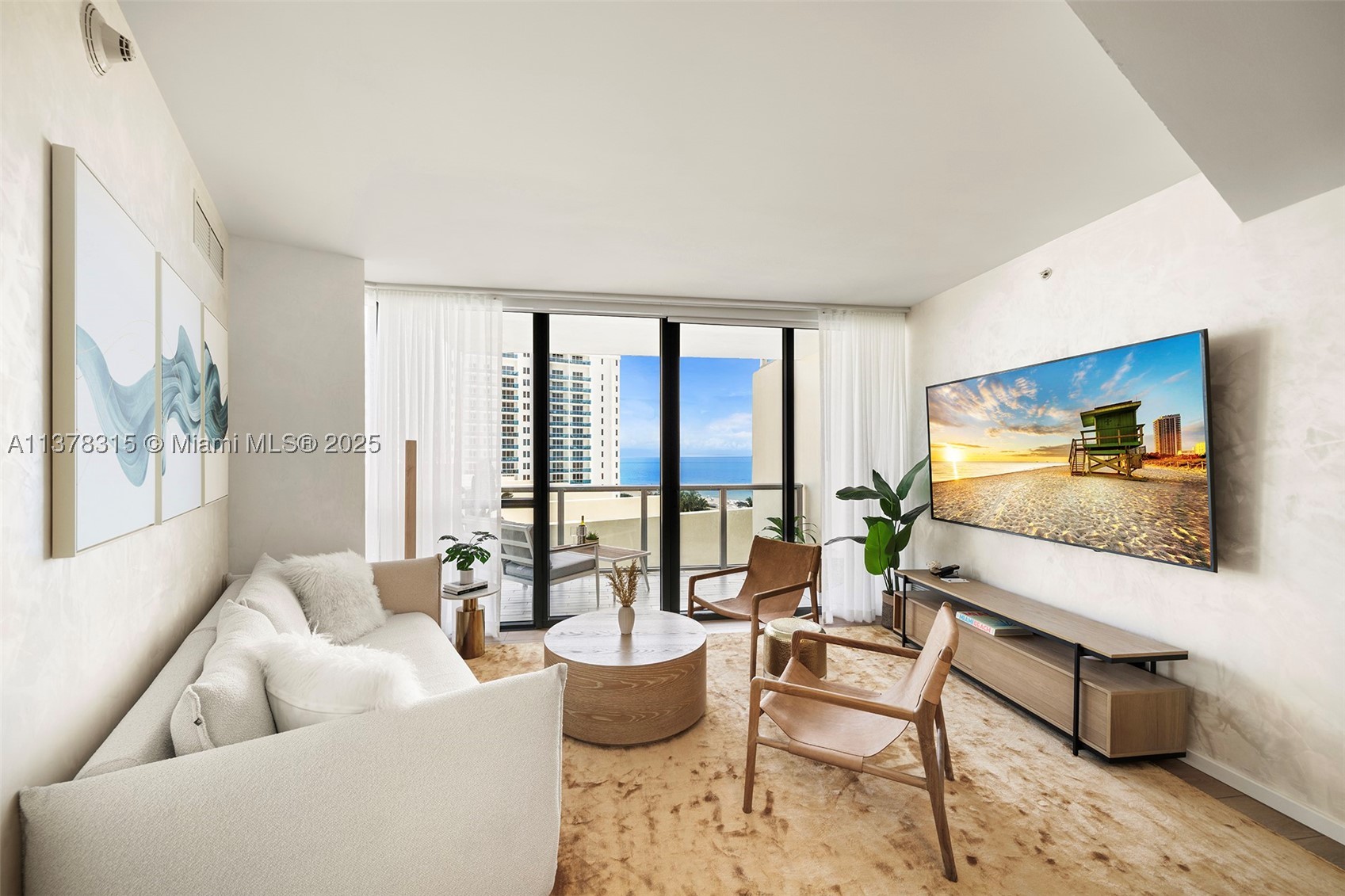 2201 Collins Ave #811, Miami Beach FL 33139