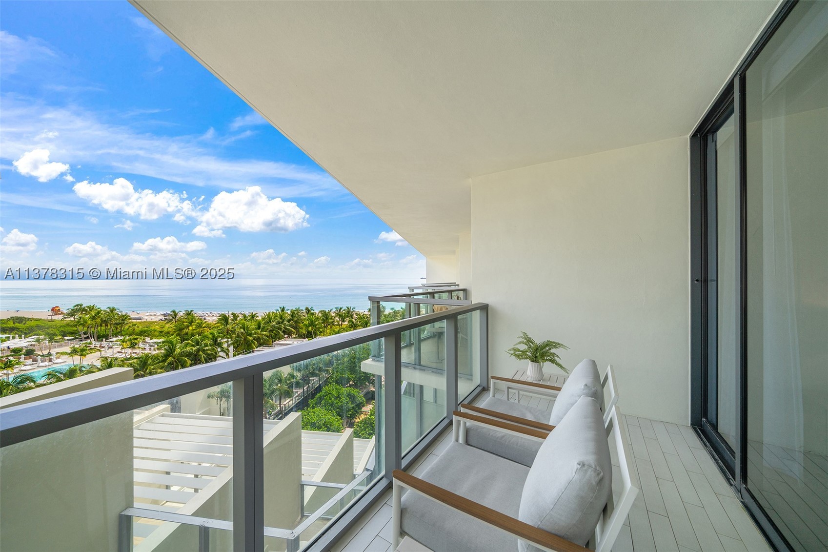 2201 Collins Ave #811, Miami Beach FL 33139