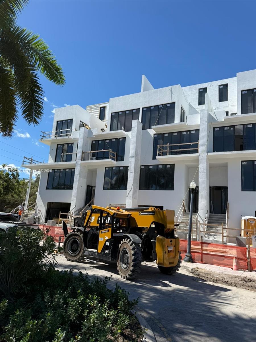 7300 Trouville Esplanade #3, Miami Beach FL 33141