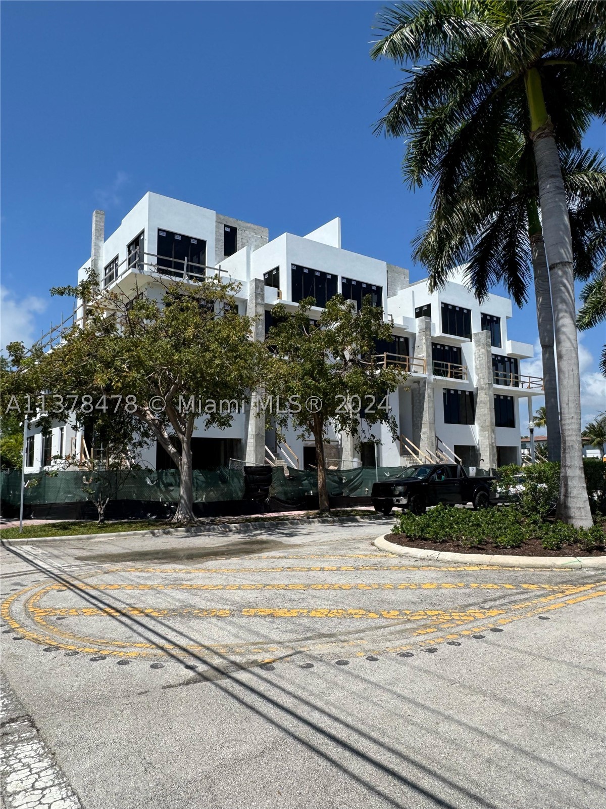 7300 Trouville Esplanade #3, Miami Beach FL 33141