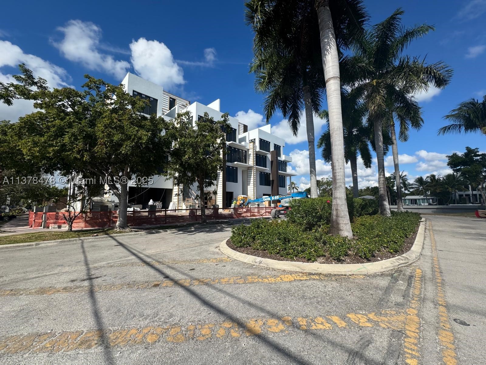 7300 Trouville Esplanade #3, Miami Beach FL 33141