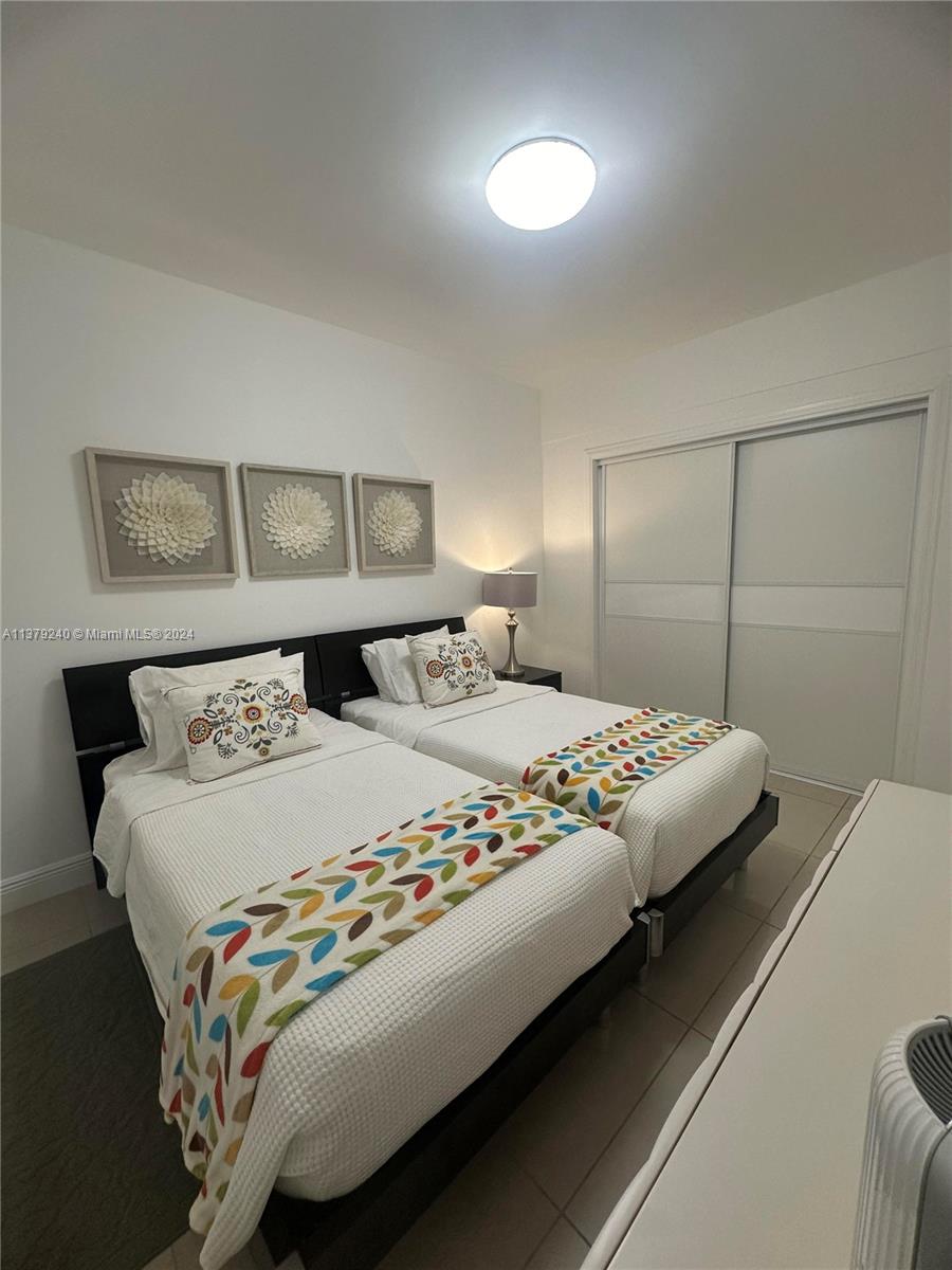 1830 S Ocean Dr #2010, Hallandale Beach FL 33009