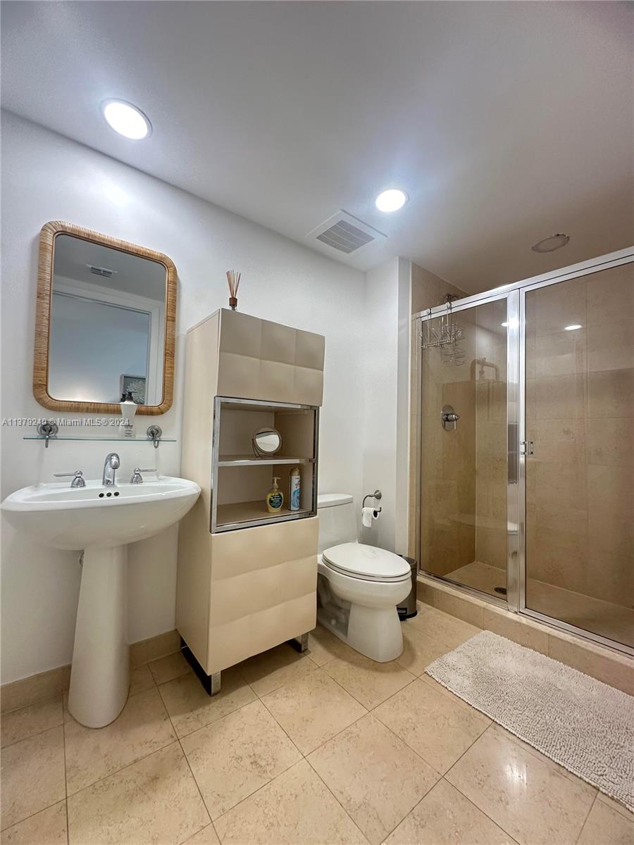 1830 S Ocean Dr #2010, Hallandale Beach FL 33009