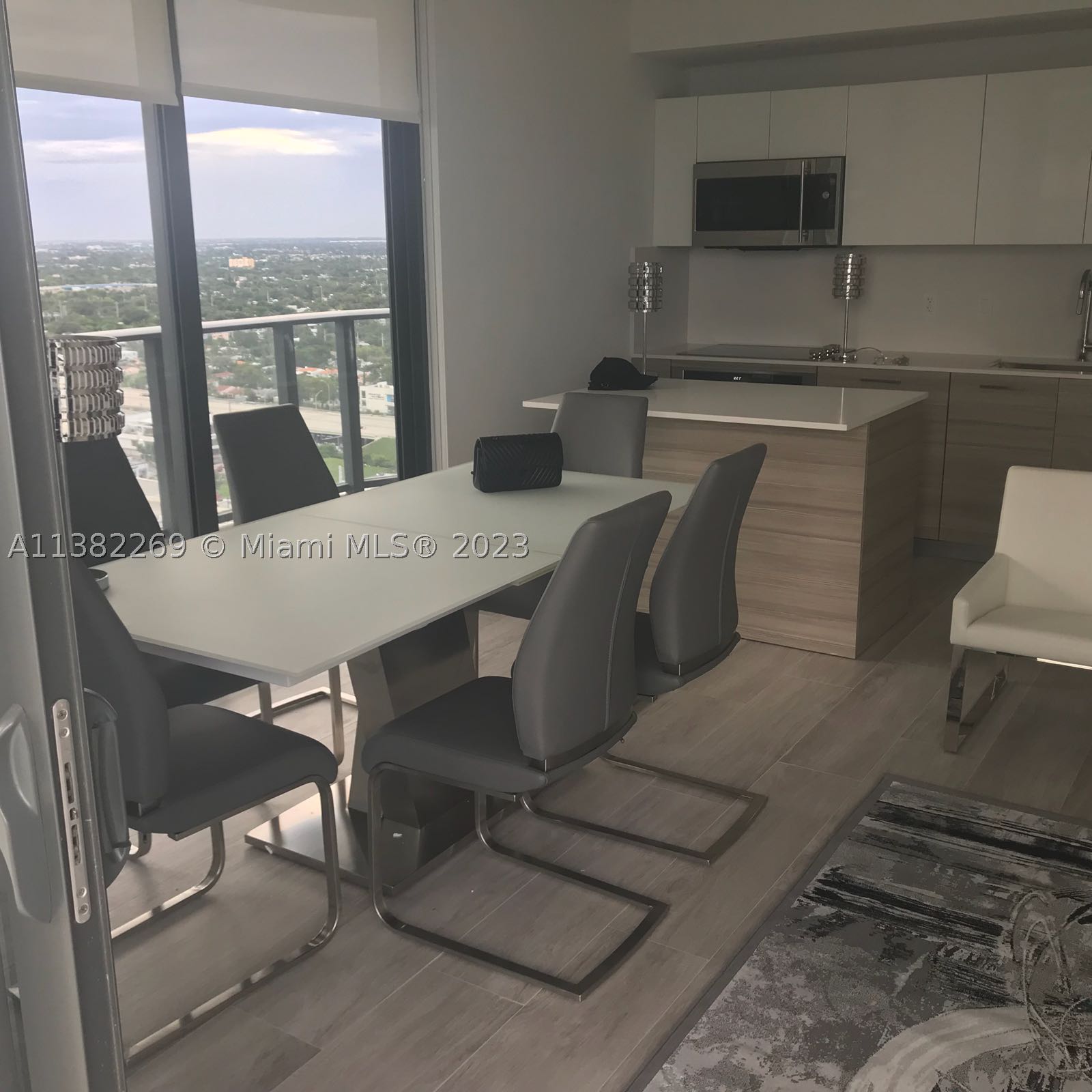 121 NE 34th St #2601, Miami FL 33137