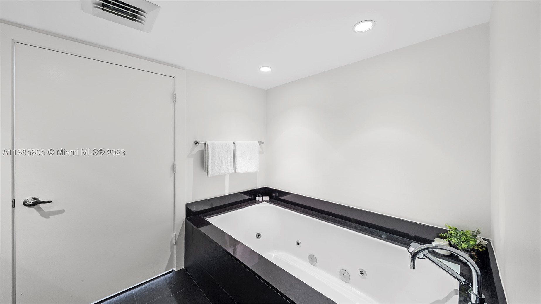 101 20th St #3903, Miami Beach FL 33139