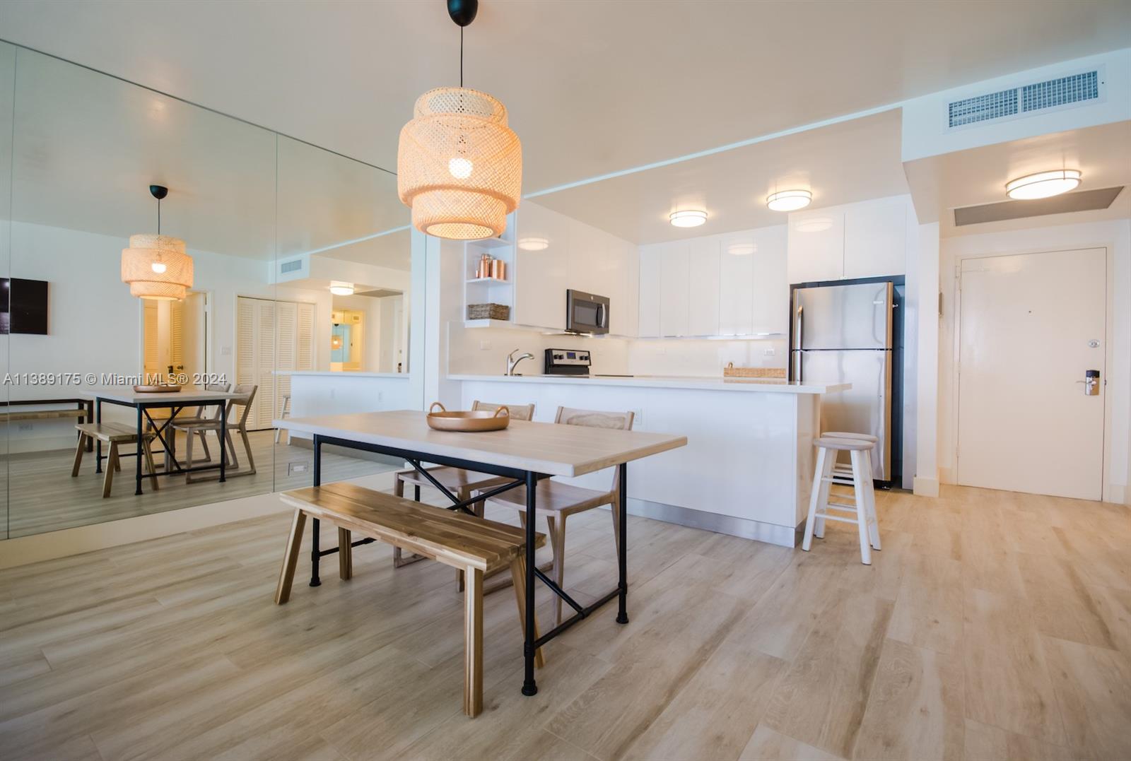 5601 Collins Ave #1204, Miami Beach FL 33140