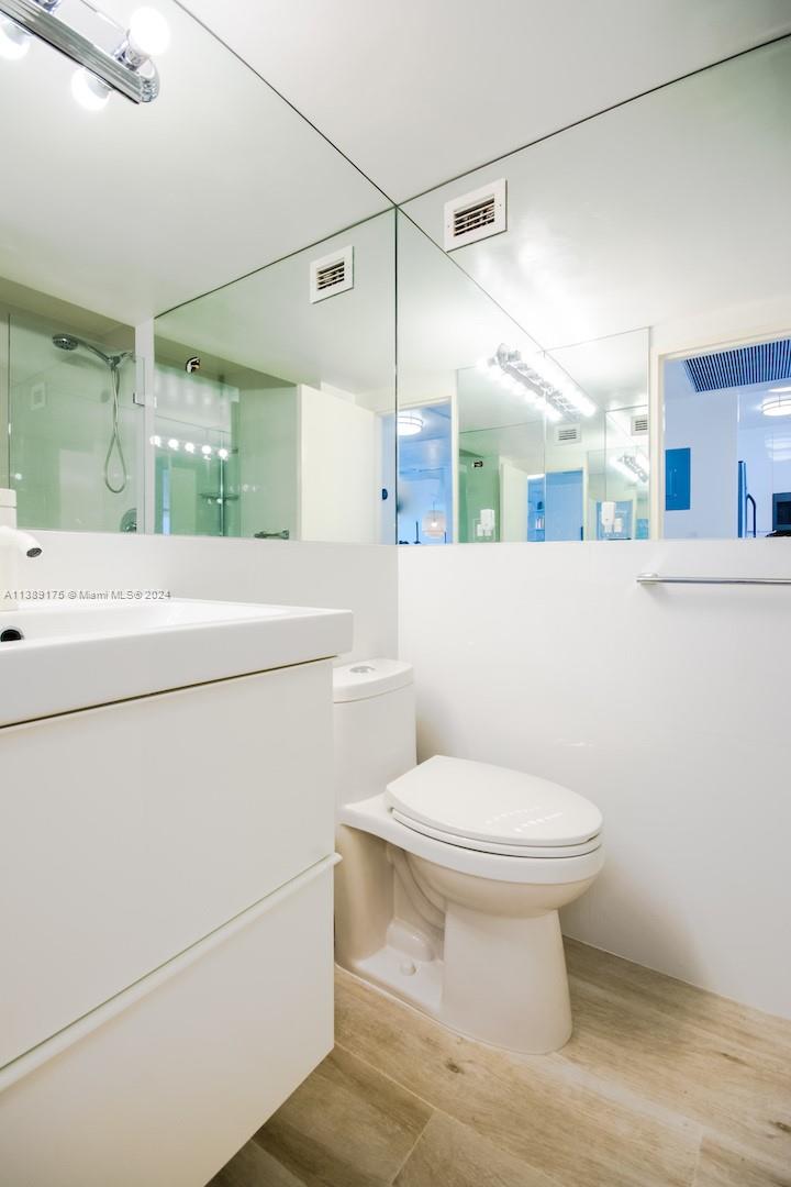 5601 Collins Ave #1204, Miami Beach FL 33140