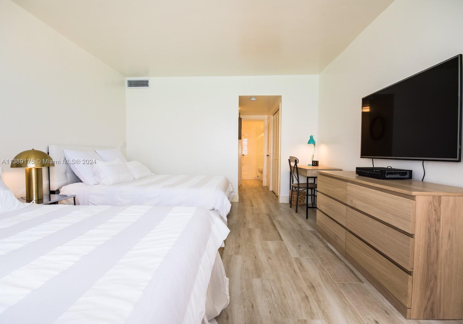 5601 Collins Ave #1204, Miami Beach FL 33140