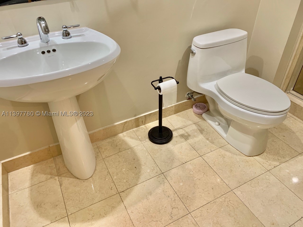 1830 S Ocean Dr #1610, Hallandale Beach FL 33009