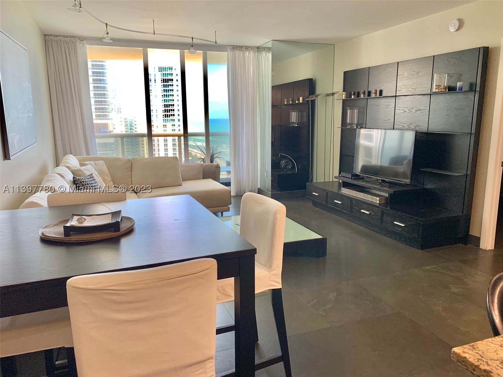 1830 S Ocean Dr #1610, Hallandale Beach FL 33009