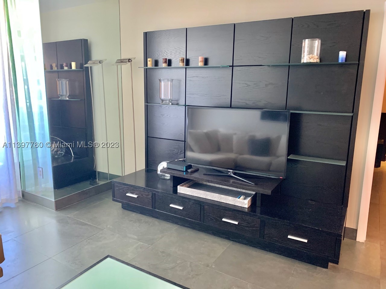 1830 S Ocean Dr #1610, Hallandale Beach FL 33009