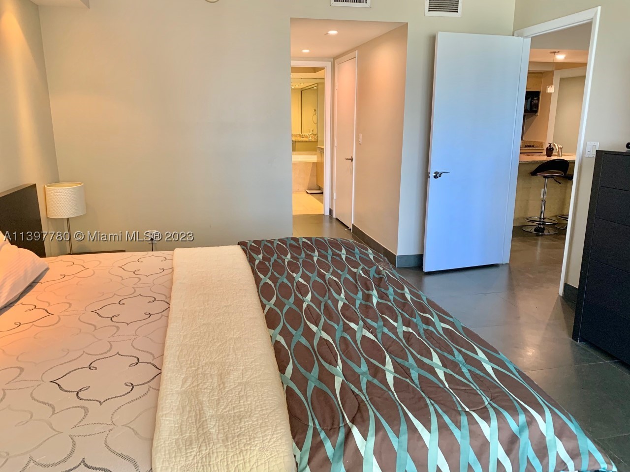 1830 S Ocean Dr #1610, Hallandale Beach FL 33009