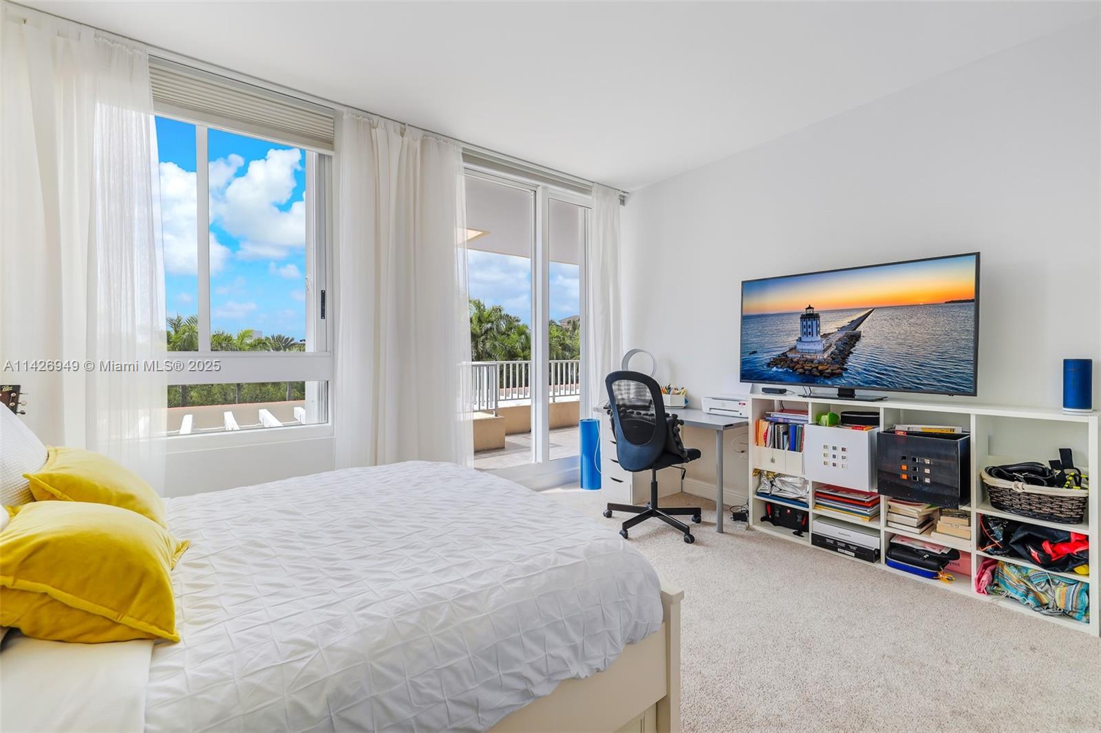 789 Crandon Blvd #403, Key Biscayne FL 33149