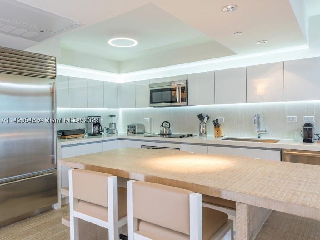 102 24th St #1006, Miami Beach FL 33139