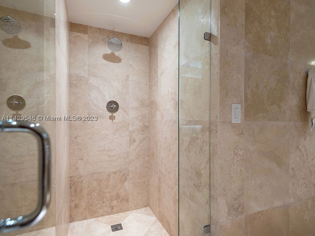 102 24th St #1006, Miami Beach FL 33139