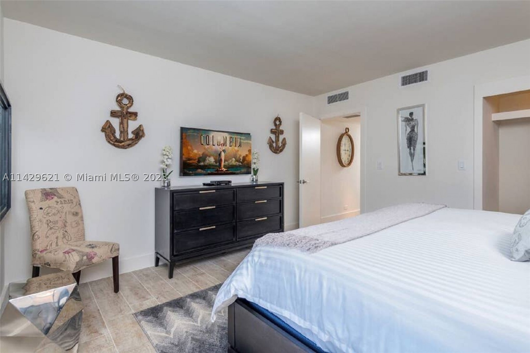 102 24th St #1108, Miami Beach FL 33139