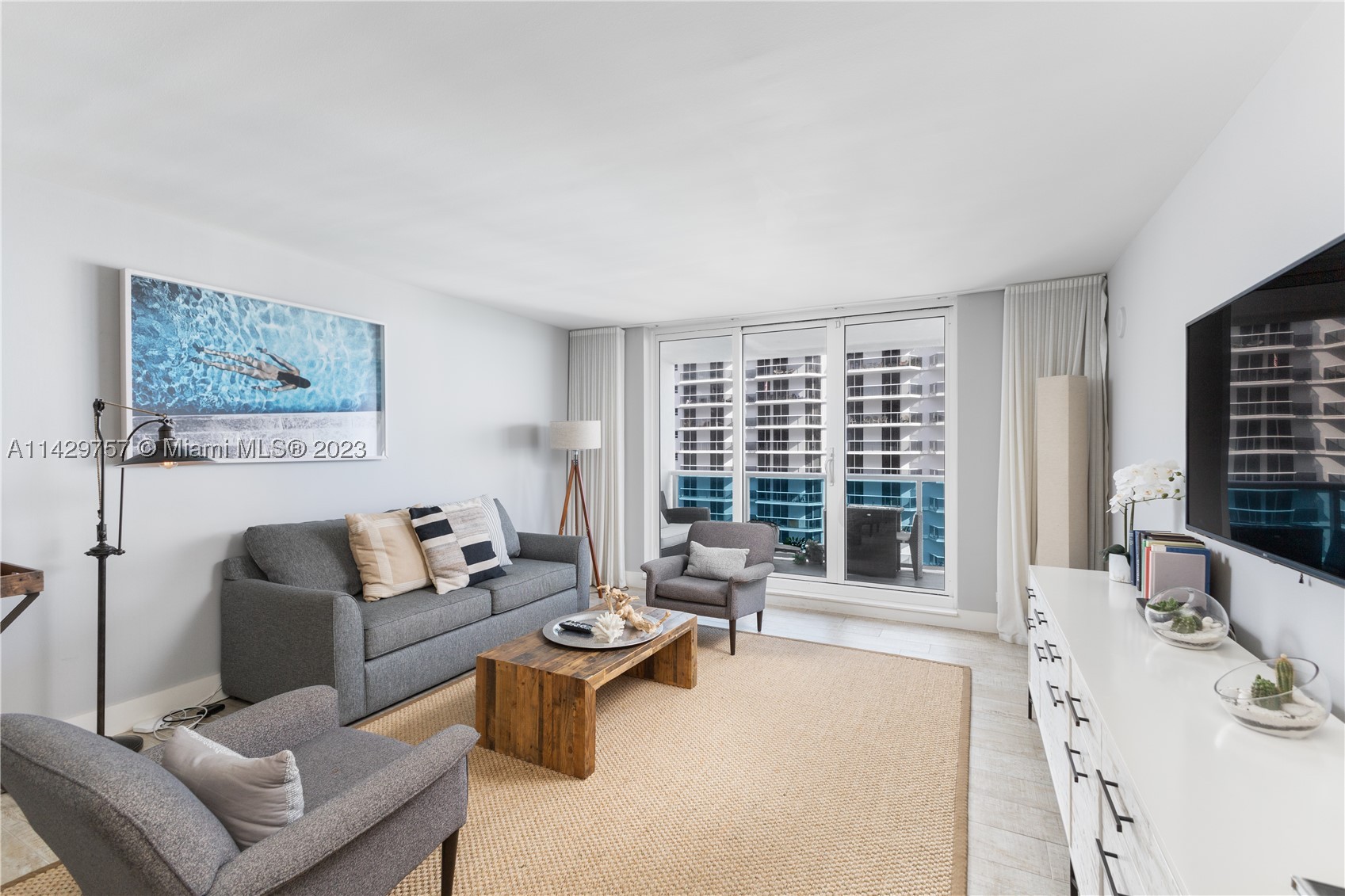 102 24th St #1013, Miami Beach FL 33139