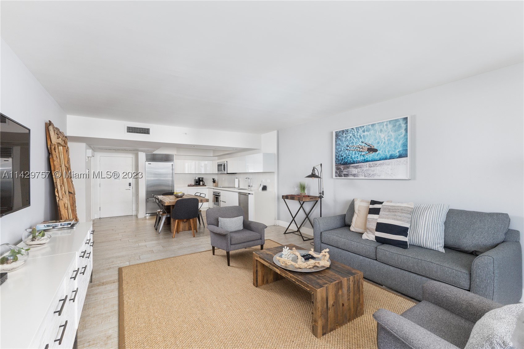 102 24th St #1013, Miami Beach FL 33139