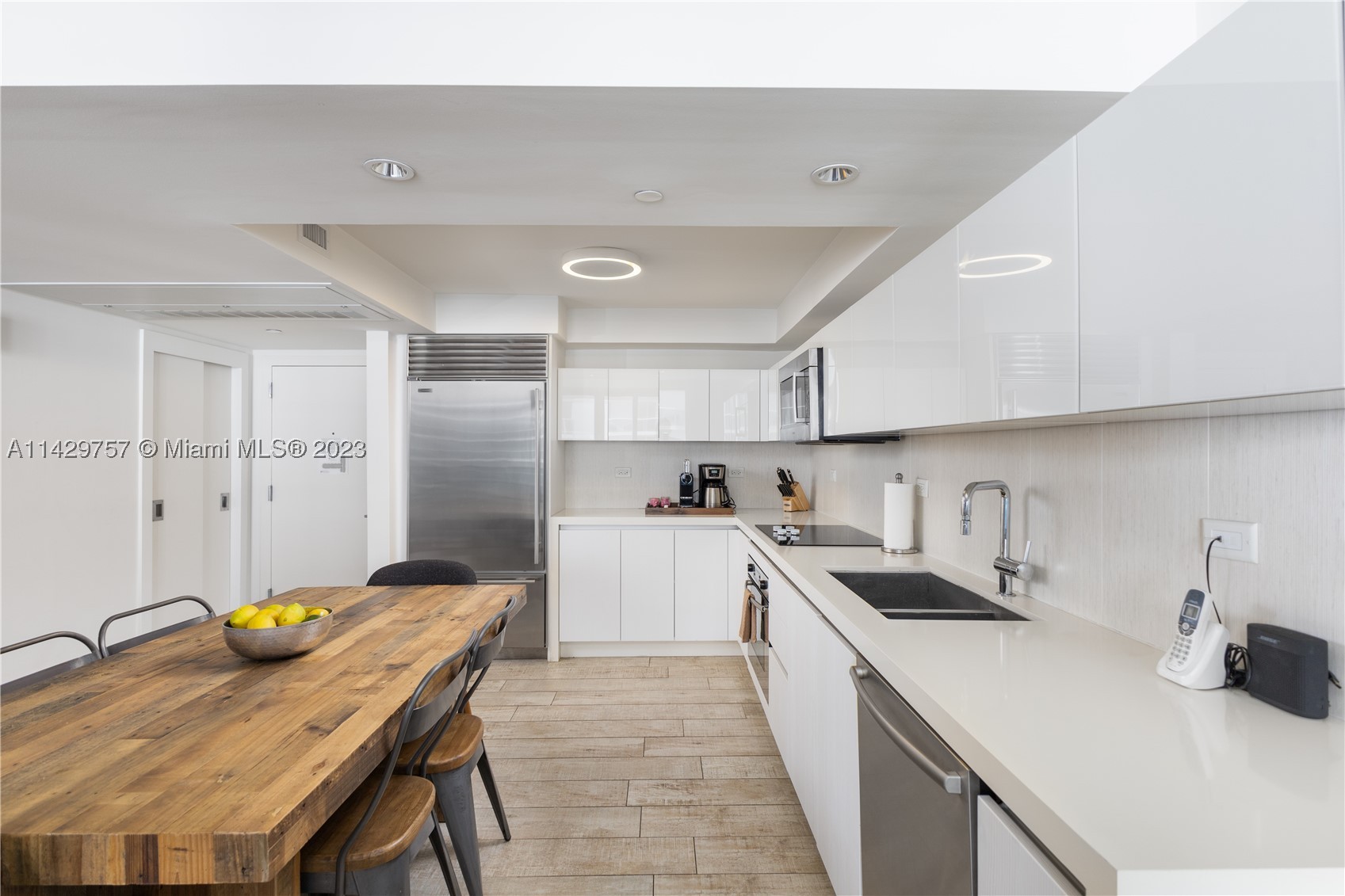 102 24th St #1013, Miami Beach FL 33139