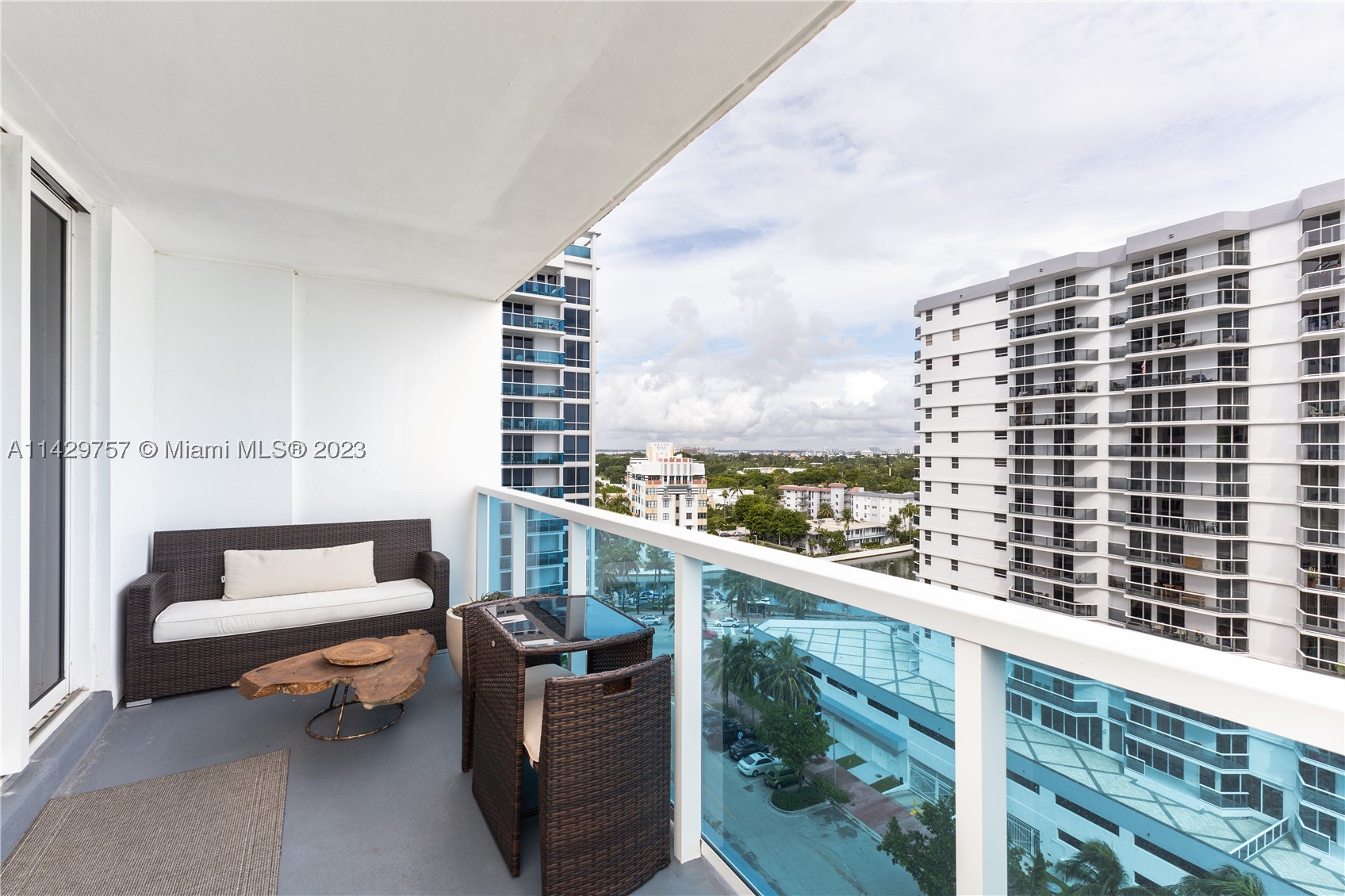 102 24th St #1013, Miami Beach FL 33139
