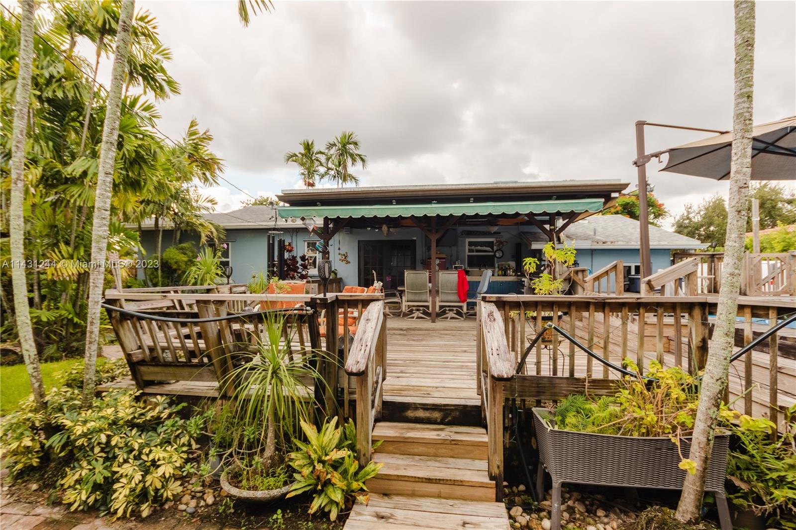 2533 Fillmore St, Hollywood FL 33020
