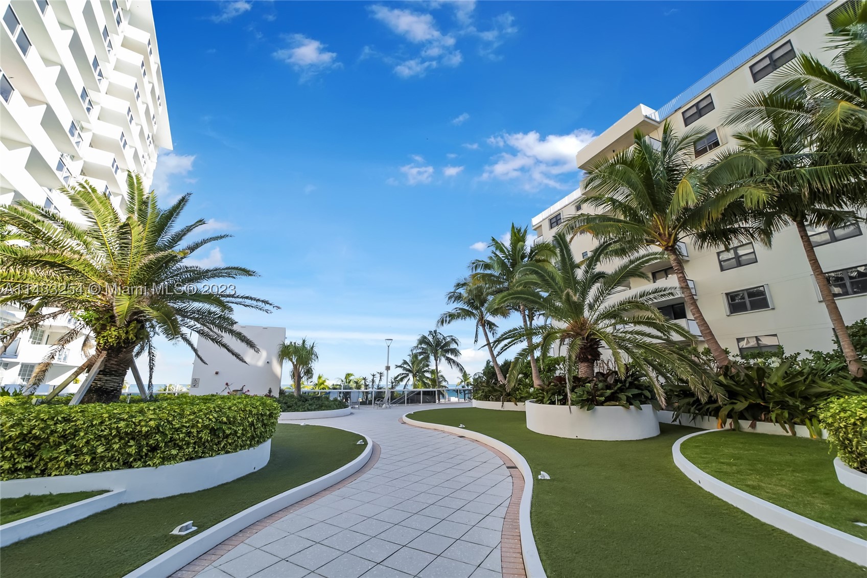 100 Lincoln Rd #1039, Miami Beach FL 33139