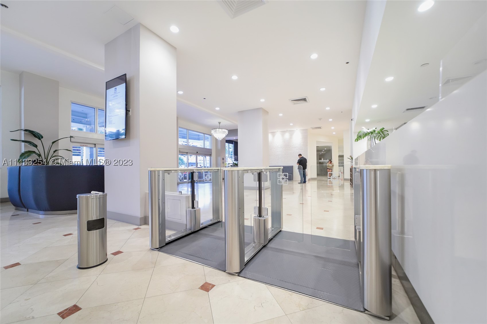 100 Lincoln Rd #1039, Miami Beach FL 33139